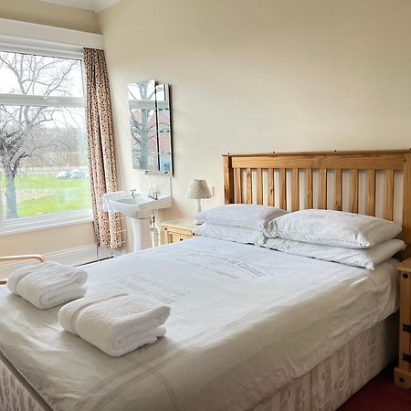 Chadwick Guest House Мидълзбро Екстериор снимка