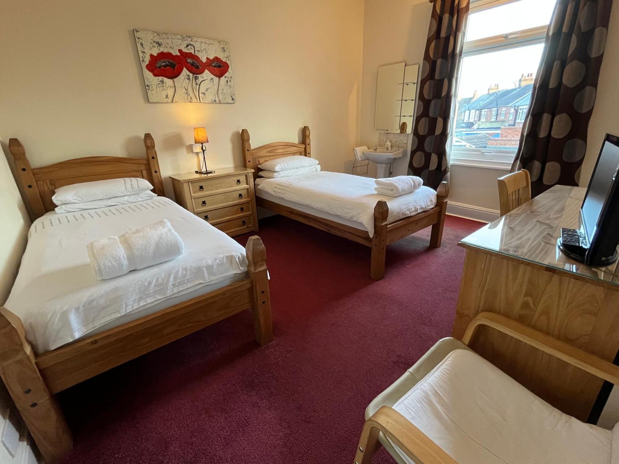 Chadwick Guest House Мидълзбро Екстериор снимка