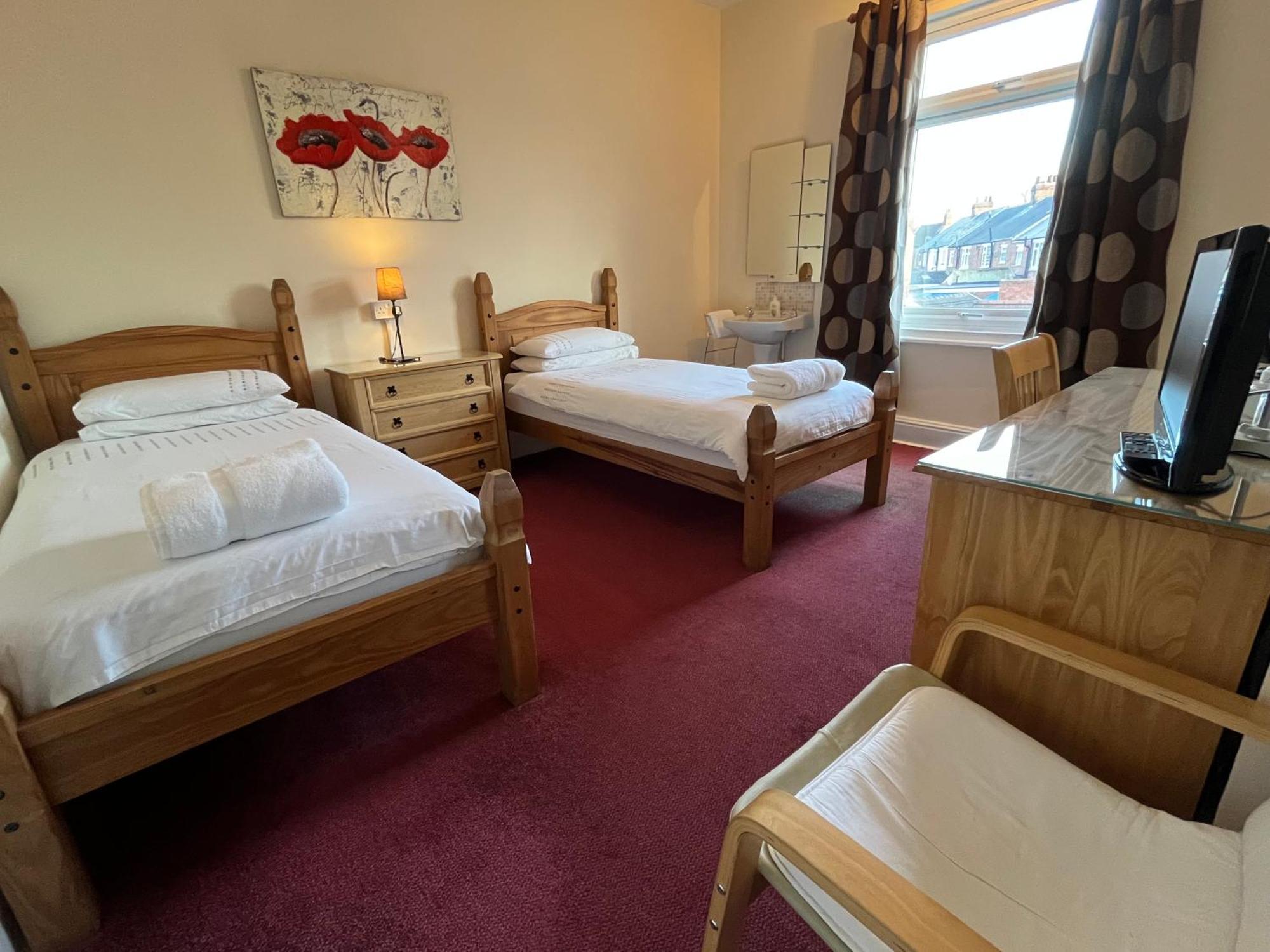 Chadwick Guest House Мидълзбро Екстериор снимка