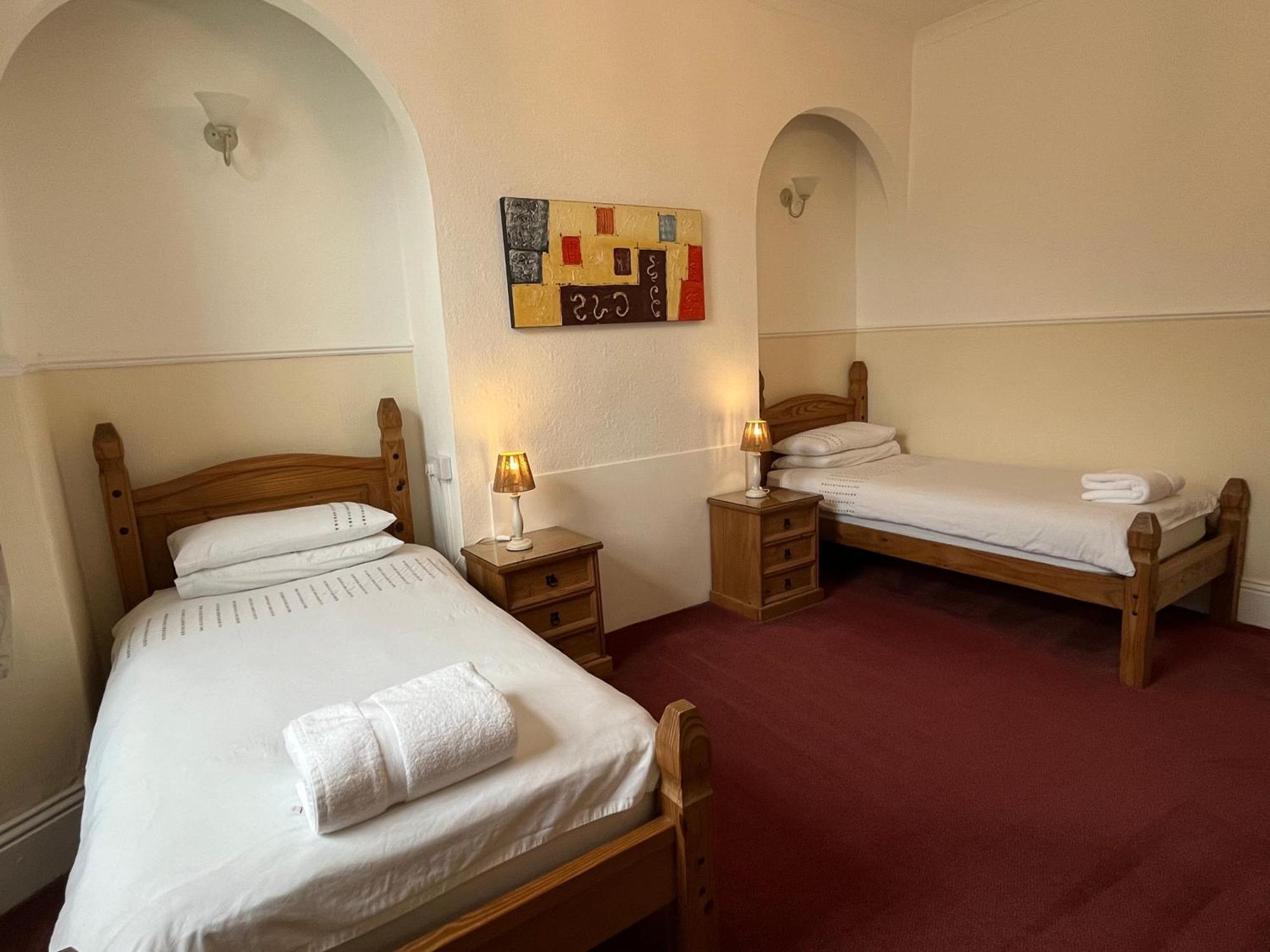 Chadwick Guest House Мидълзбро Екстериор снимка
